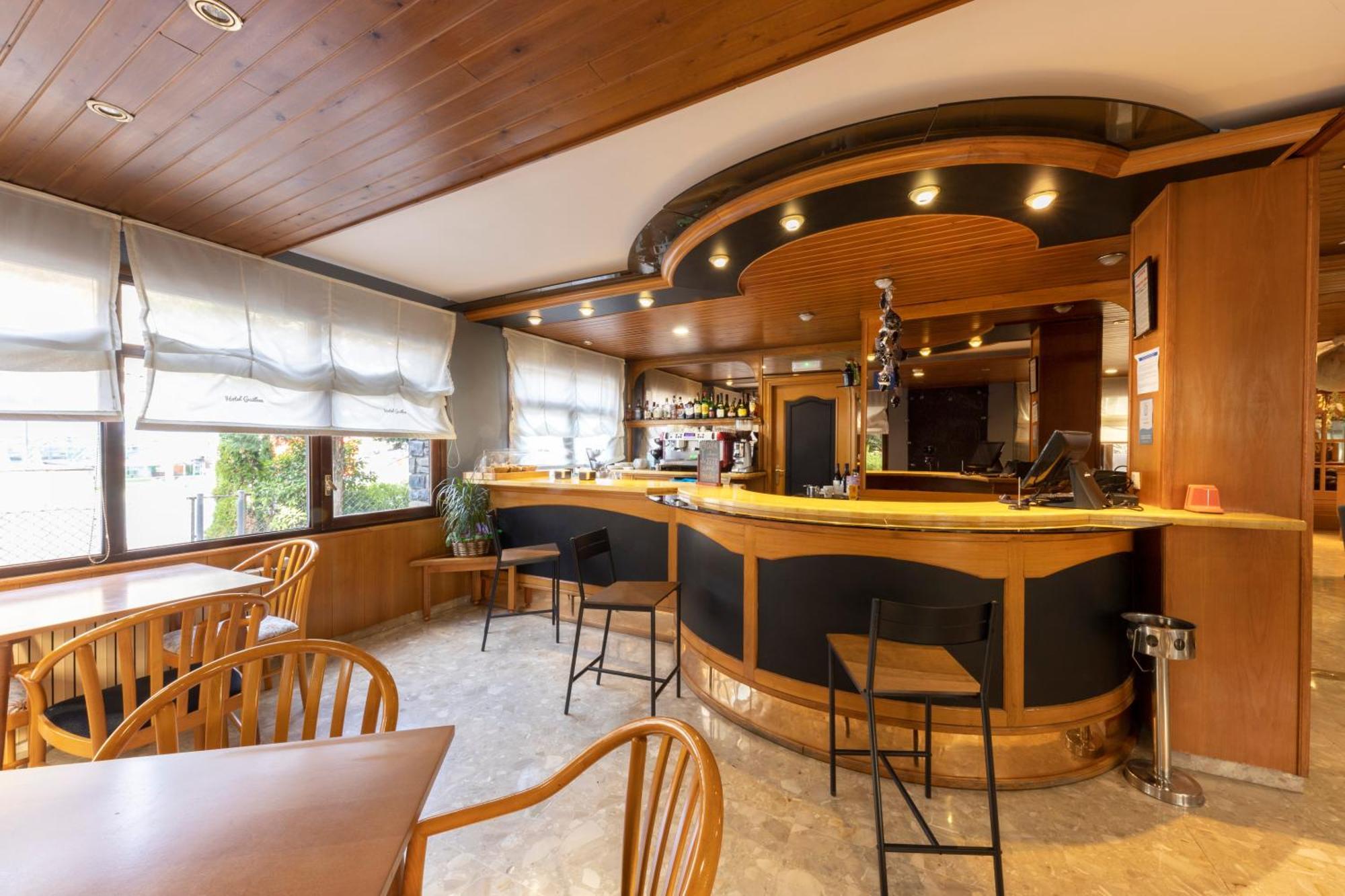 Hotel Guillem & Spa Енкамп Екстериор снимка