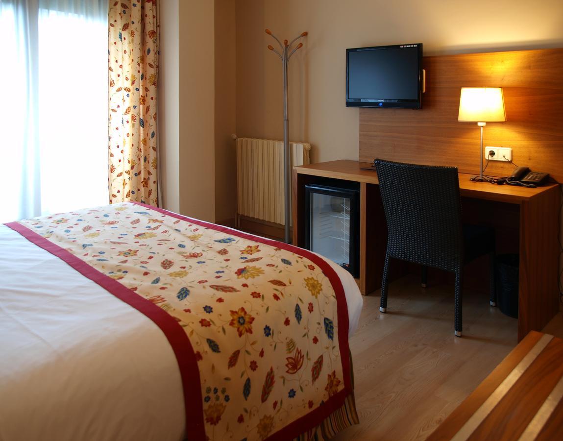 Hotel Guillem & Spa Енкамп Екстериор снимка